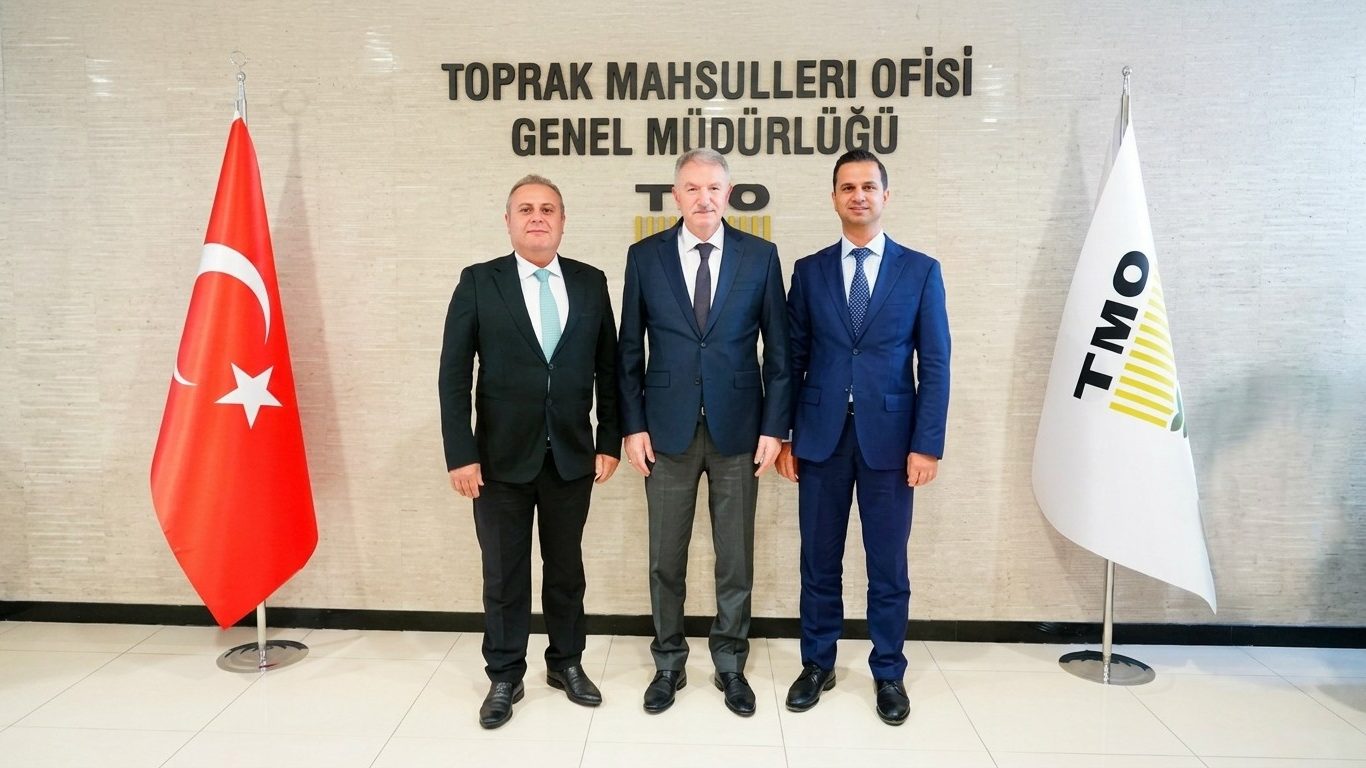 HUBUDER Yönetim Kurulu Başkanımız Sayın Erkan GENÇ ve Yönetim Kurulu Üyemiz Sayın Ahmet GÖZEN, Toprak Mahsulleri Ofisi Genel Müdürlüğü’nü ziyaret etti